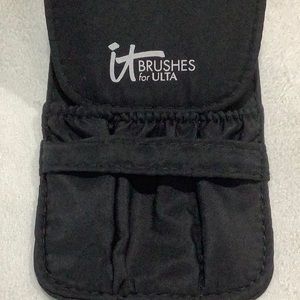 NEW It 🖌Brush Case from ULTA